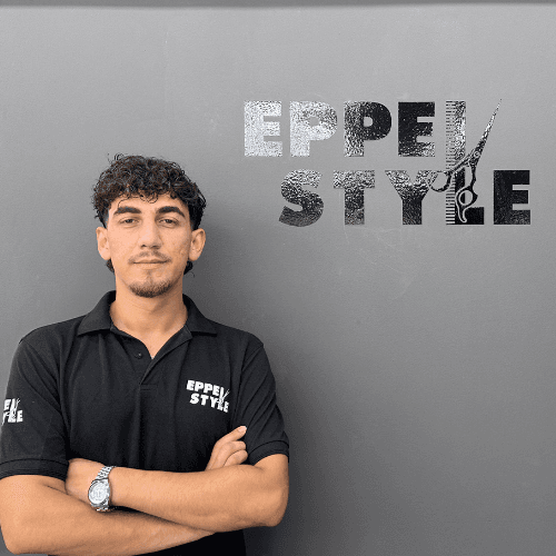 Portrait von Alan, Top-Stylist und Farbexperte bei EppelStyle